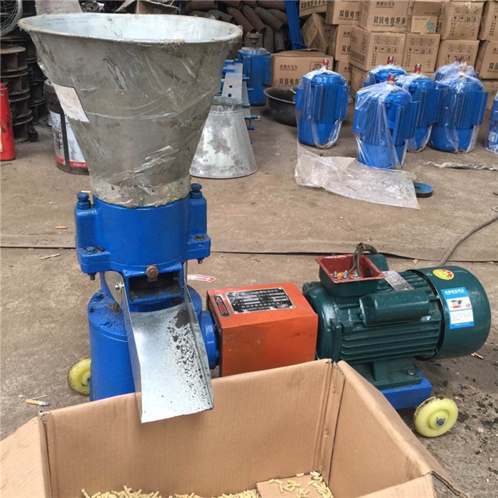 青草打浆饲料颗粒机 平模秸秆制粒饲料机