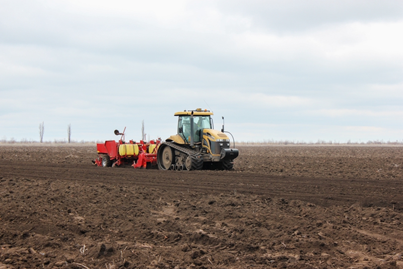 宁武开展购机补贴现场核查 确保惠农资金使用安全