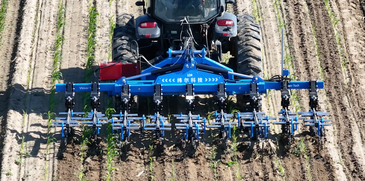 智能对行除草机器人